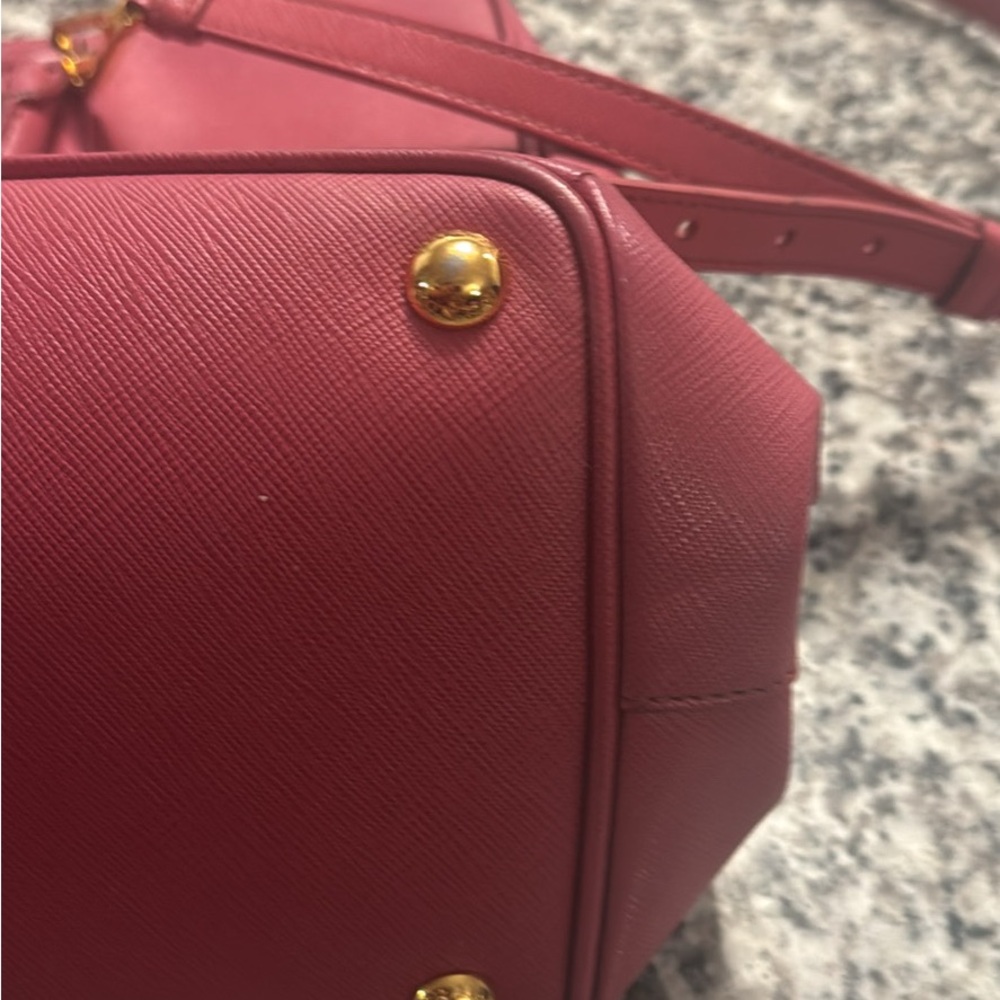 Prada Pink Leather Women's Bag - Picture 3 of 6